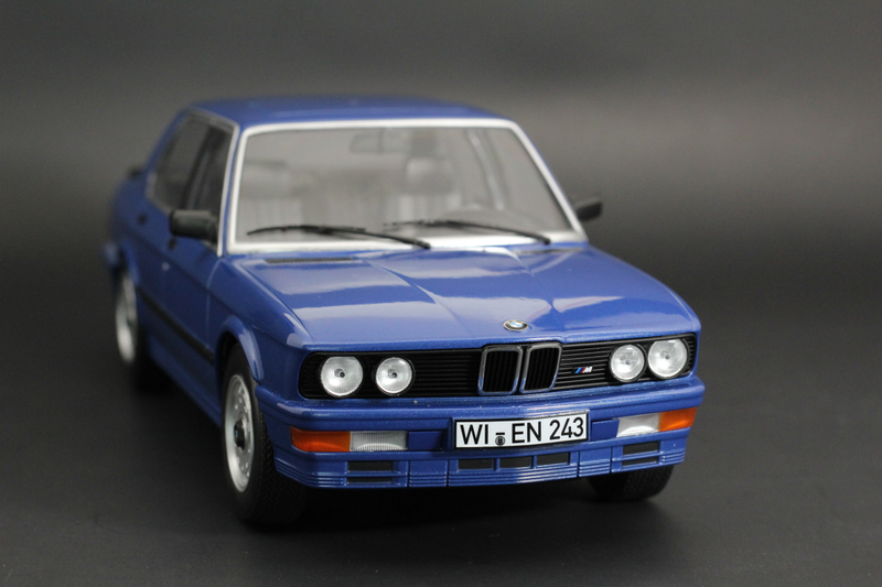 Illustration for article titled Norev e28 M5 in 1:18 scale
